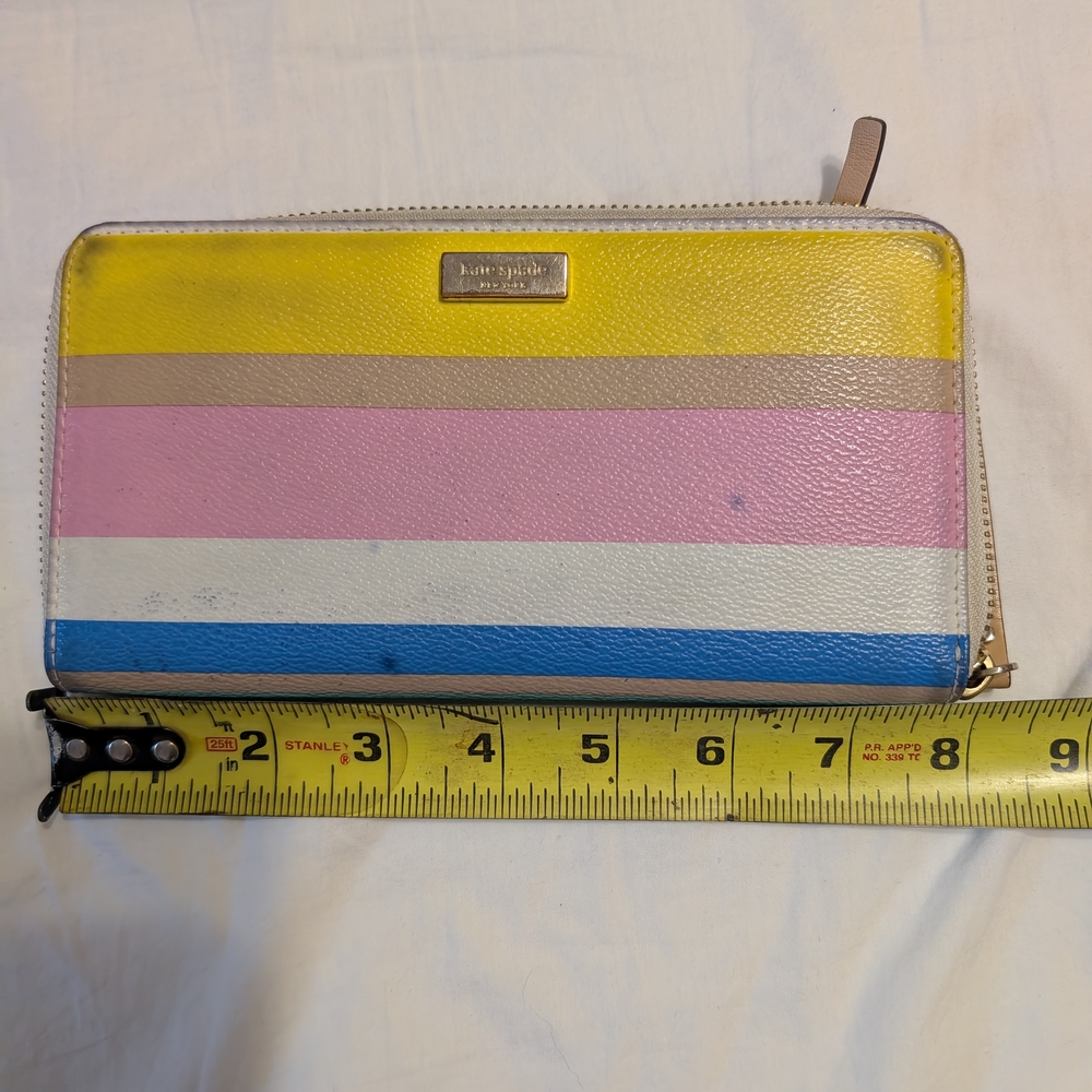 Colorful Striped Wallet - Picture 13 of 13